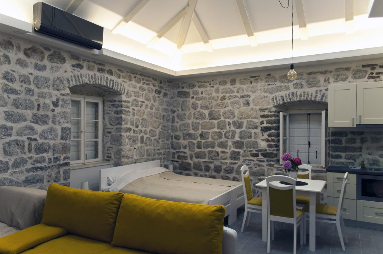 Sunny Port Apartment & Rooms Perast Exterior foto